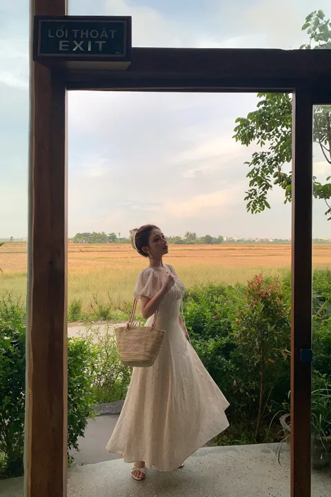 MIDSUMMER MUSE  hover