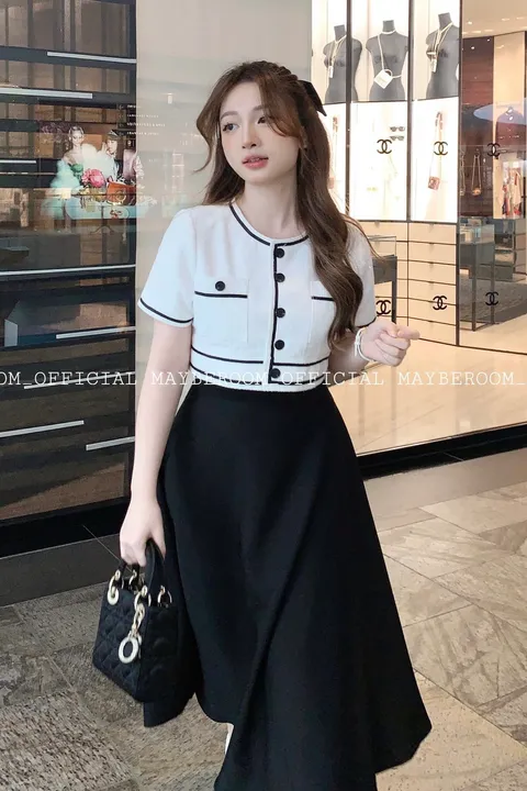 JESSICA BOTTOM hover